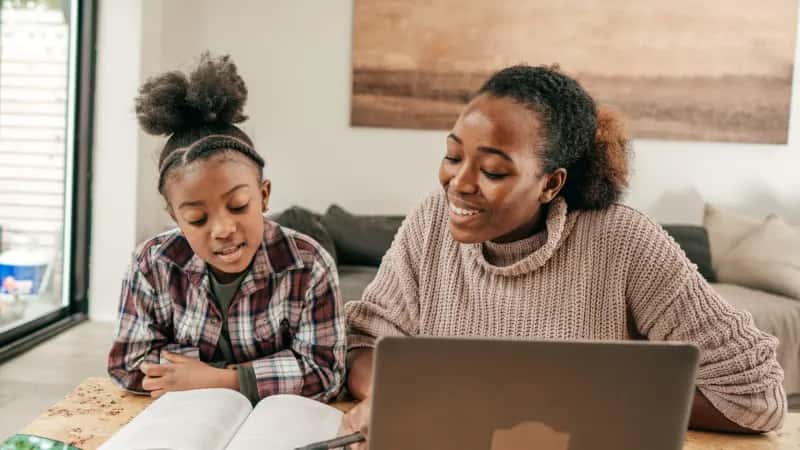 Why Every SA Student Needs an English Language Tutor for Academic Success